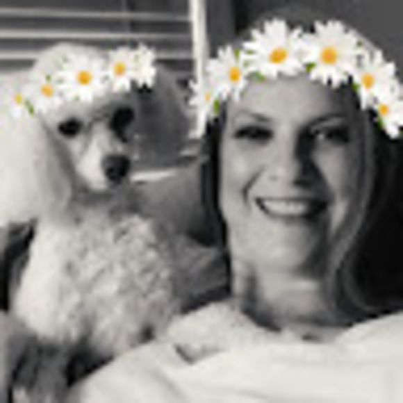 Meet your Posher, Terri - Picture 1 of 1